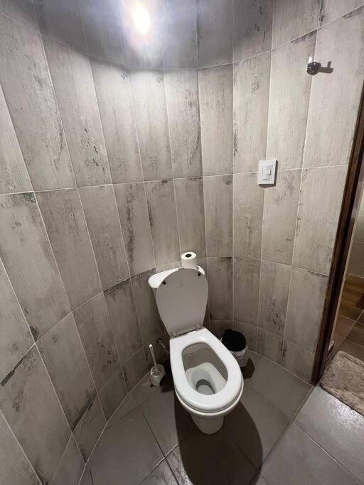 Apartamento Departamento En Zona Residencial A 20 Metros Del Parque General San Martin